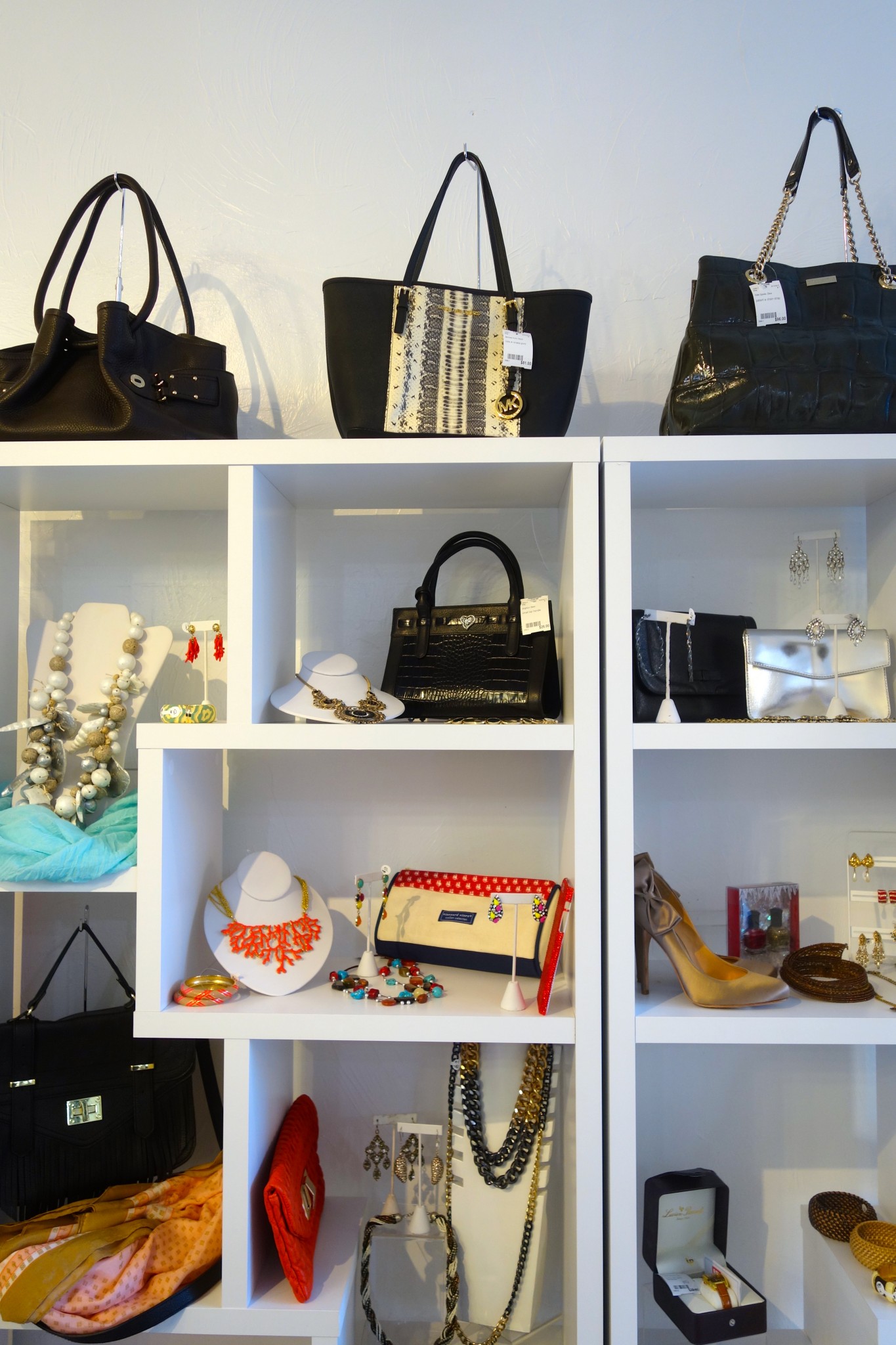 Buy, Sell & Consign Used Designer Handbags - Consigned Designs
