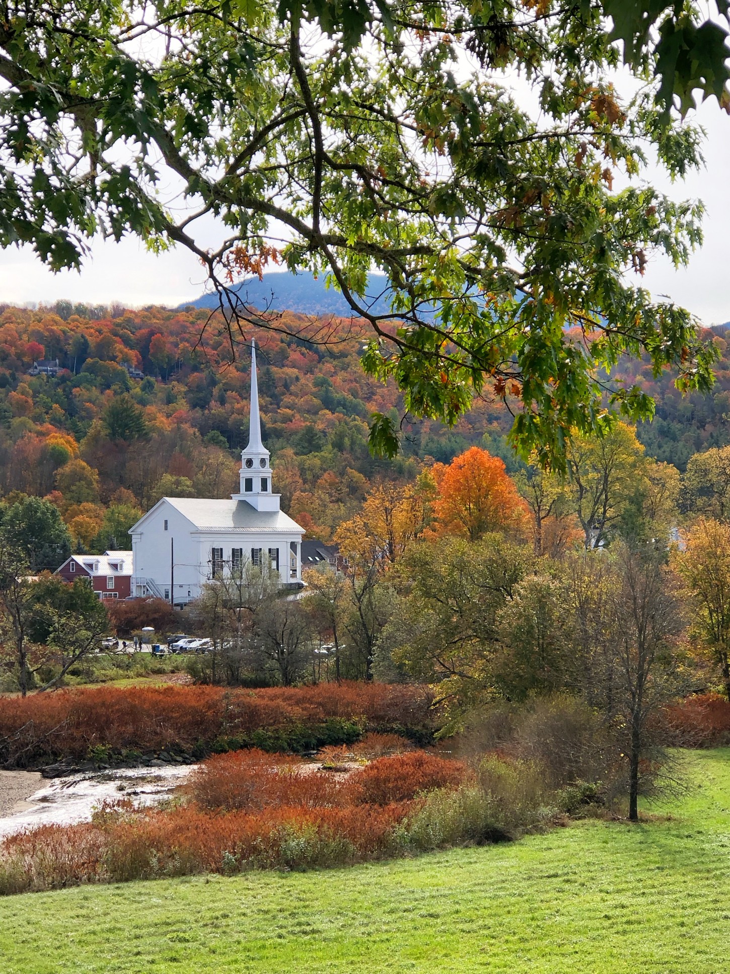 Leaf Peeping in Stowe, Vermont - The A-Lyst: A Boston-based Lifestyle ...